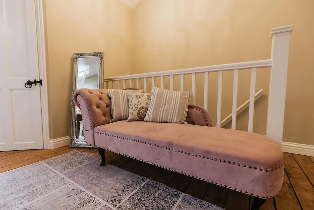 Vakantiehuis High Saint Cottage - Stunning 3 Bed Accommodation Located In Ripon, North Yorkshire